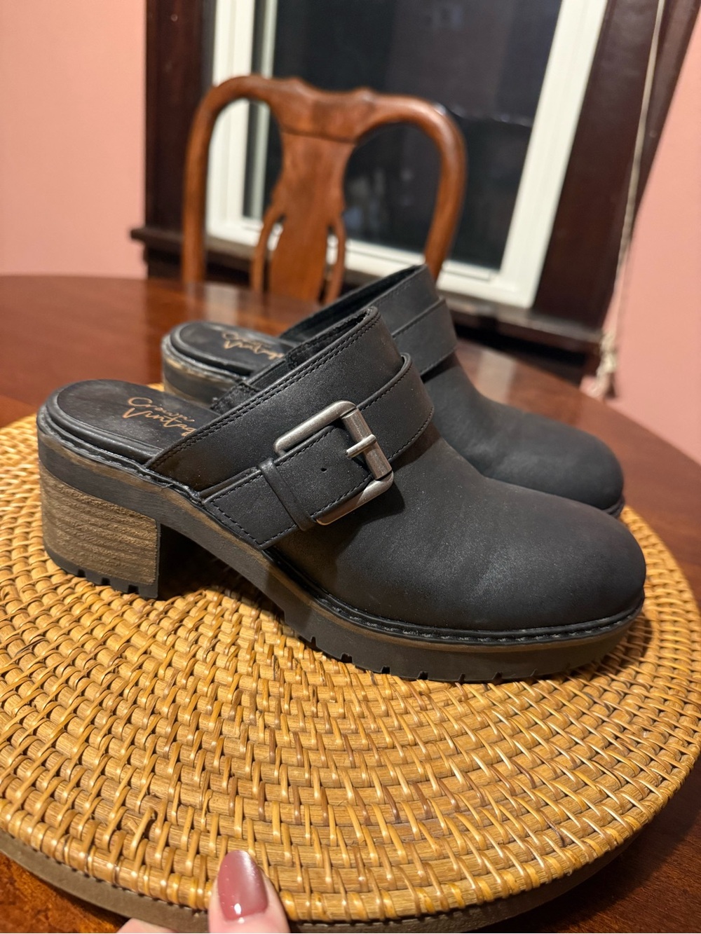 Crown‎ Vintage Black Buckle Mule Sandal Heels